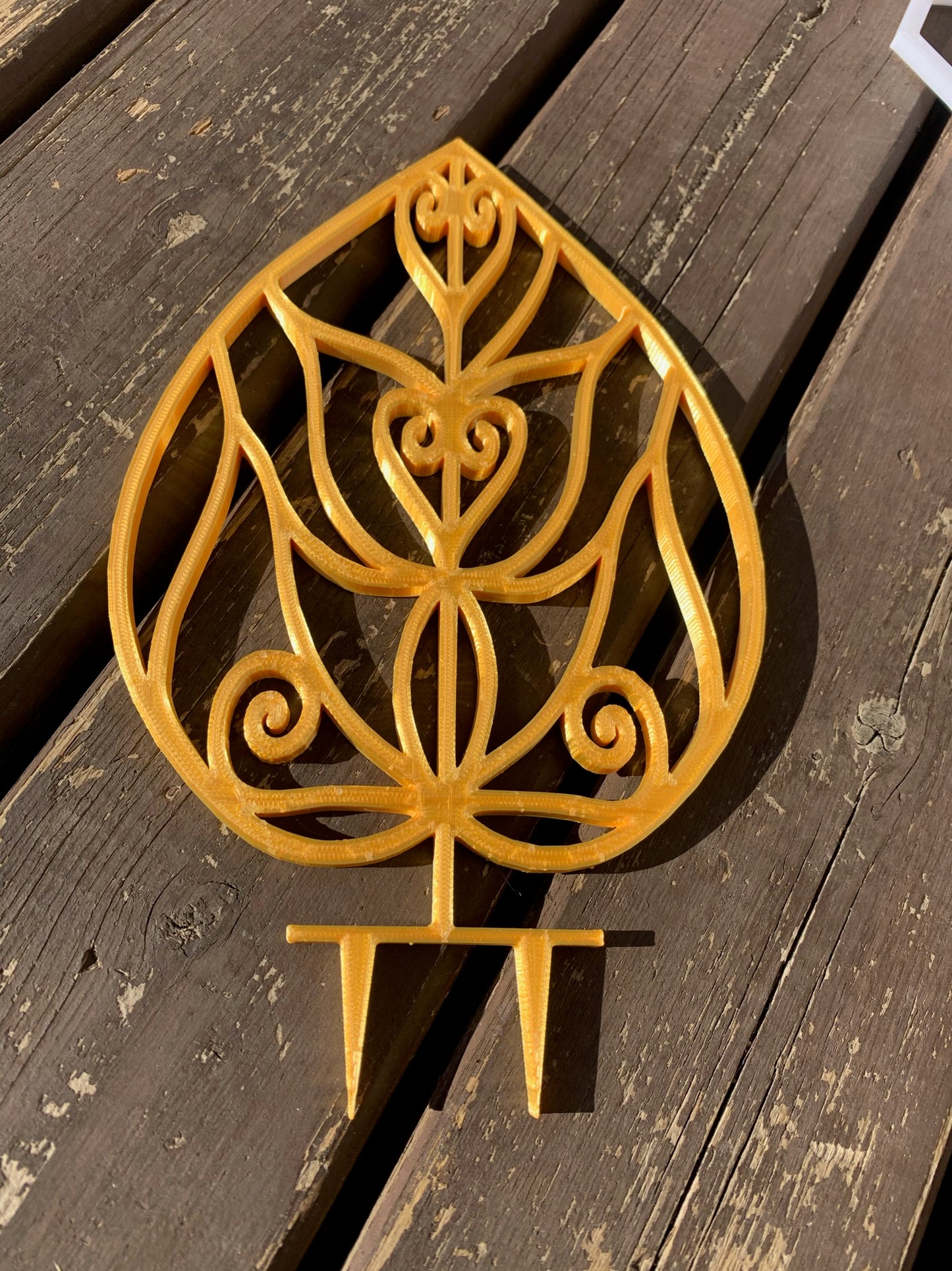 Zentangle Spade Plant Trellis