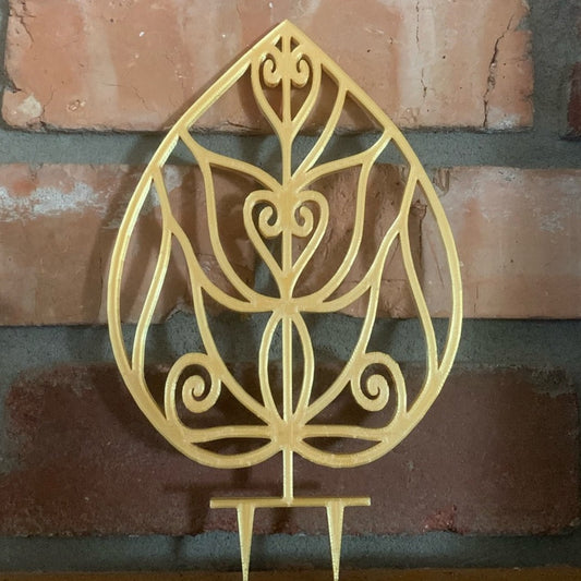 Zentangle Spade Plant Trellis